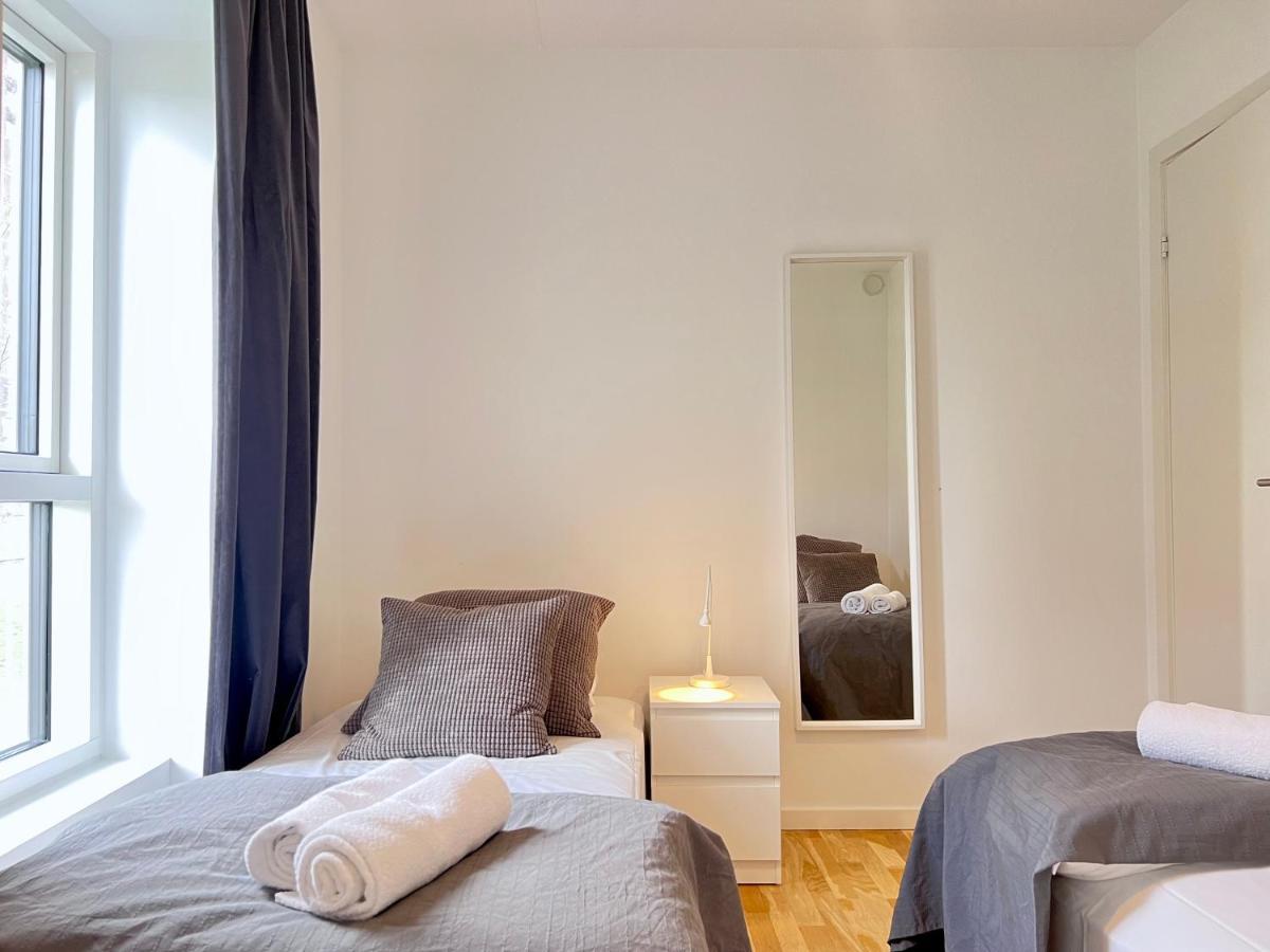 Apartamento Newly Built 3 Bedroom At Else Alfelts Vej On The Ground Floor Located In Copenhagens Popular Area Restad On Amager, Copenhague